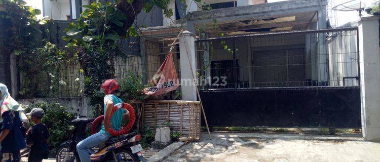 rumah depan lantai 2 dikawasan kota kertosono 1