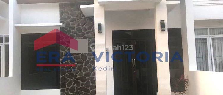 Rumah DIJUAL Perumahan Mojoroto Premier Regency 10 menit dari SMAN 5 Taruna Brawijaya, UNIK, SMAN 1,2 Kediri, SMAK St Agustinus, SMPN 4,8 Kediri, SMKN 1,2 Kediri 1