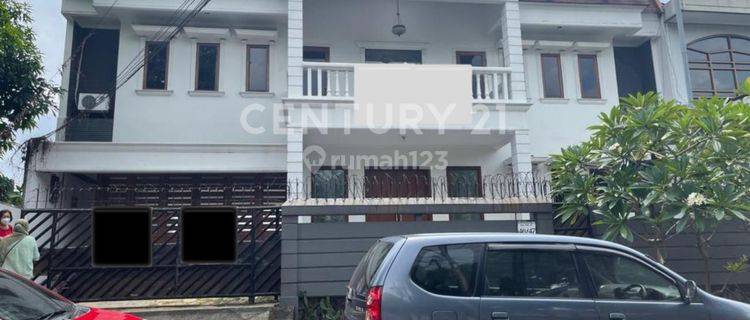 Rumah Luas 3 Lantai Di Kayu Putih, Jakarta Timur 1