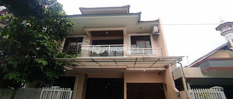 Disewakan Rumah 2 Lantai Bagus Shm Di Jalan Kedondong, Rawamangun, Jaktim  1