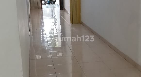 Rumah Disewakan di Salemba Jakarta Pusat Lokasi Pinggir 1