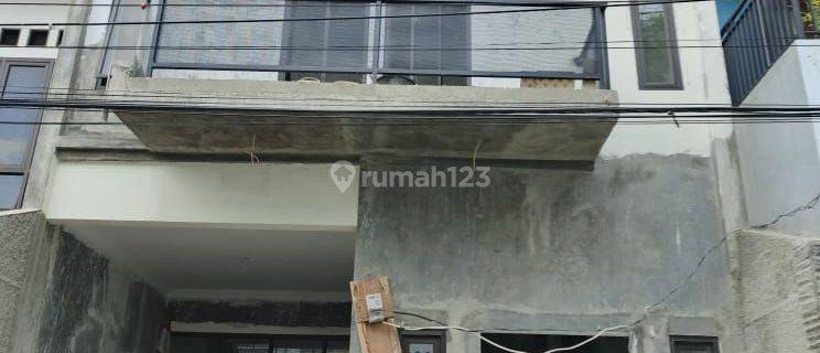 Dijual Cepat Rumah 2 Lantai Baru Shm Di Raeamangun  1