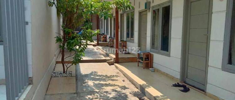 Rumah Kost Full Furnished di Cisauk Tangerang bonus kolam renang 1