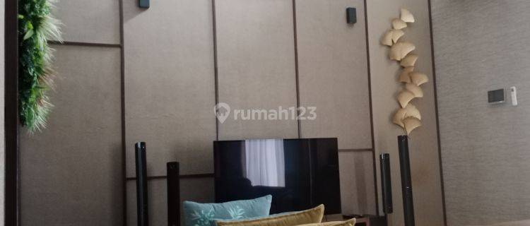 Rumah 3 Lantai Furnished Cantik Zora Bsd 1