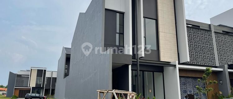 Disewakan murah rumah 2 lantai di eldora suvarna sutera siap huni 1