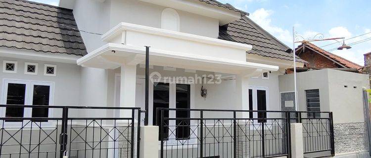 CEPAT RUMAH 1 LANTAI CANTIK & BAGUS MODERN HARGA SANGAT TERJANGKAU 1