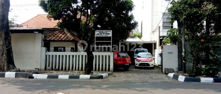 Right Investment! 318 M House on Minangkabau Road Suitable for Various Commercial Ventures, Strategic Location 1