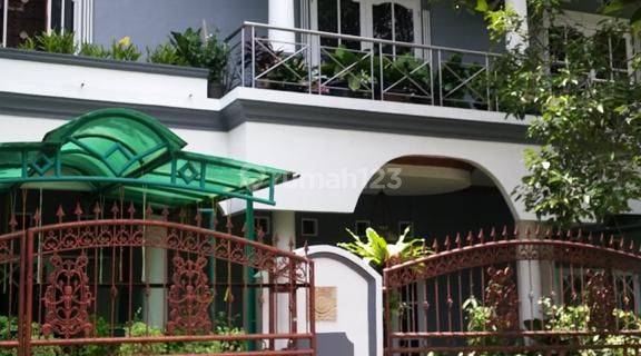 Dijual Cepat Rumah Bagus Hook Kencana Loka, Bsd 1