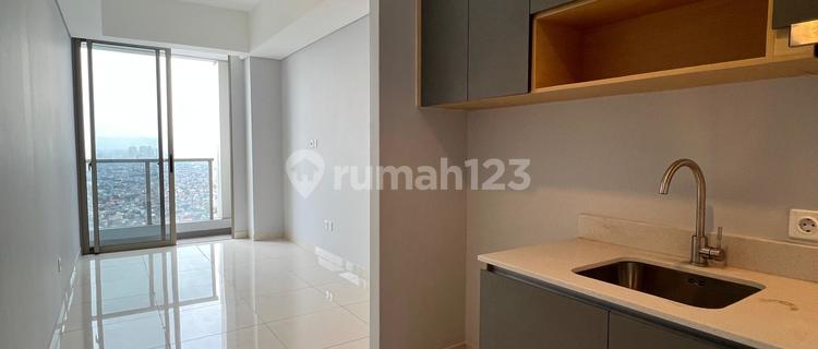 For Rent Central Park Residence Apartment 3+1 BR Type Tanjung Duren West Jakarta 1