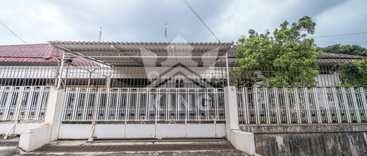 Rumah Bagus Unfurnished SHM di Bukit Sari, Semarang 1