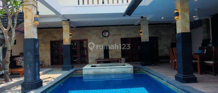 Villa Mewah Dekat Pantai Sanur & Jogging Track View Sawah 1