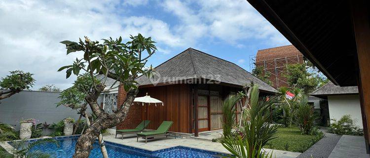 Villa Asri Style Ubud Dekat Pantai Padang - Padang 1