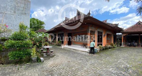 Rumah Terawat Dengan Desain Modern di Tabanan, Berlokasi di Kawasan Permukiman, Dekat dengan Kota Tabanan dan Taman Bung Karno 1