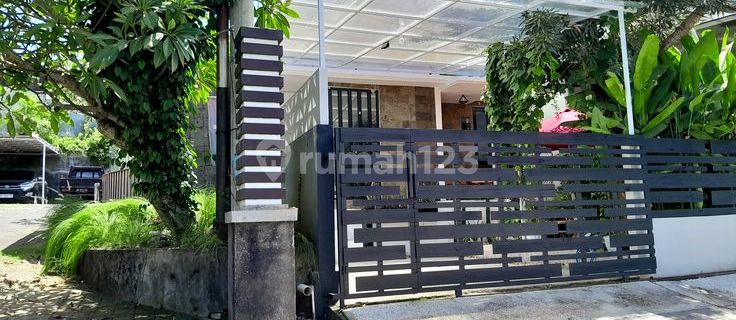 Ready-to-Live House in One Gate System Cluster Samatha Residence Mumbul Nusa Dua, Modern Tropical Type, Affordable 1