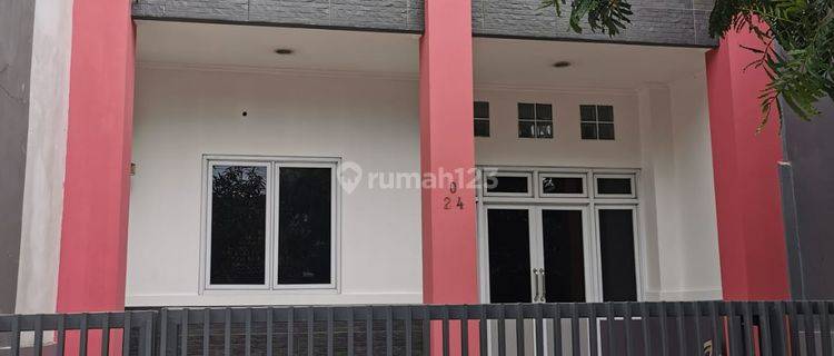 Disewakan Rumah 2 Lantai di Kemang Pratama 2
Bekasi 1