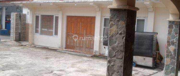 Dijual Cepat Rumah Hoek Di Jl. Diponegoro
batu
malang Shm 1