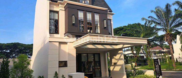 For Sale Luxury House with Lake View Cassa De Lago Lippo Cikarang 1