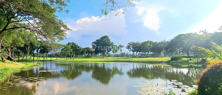 Rumah mewah view golf di Jababeka Timur Jakarta 1