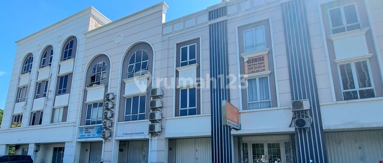 Cheap for Rent 3-Storey Shop House Fronting Hollywood Junction Jababeka 1