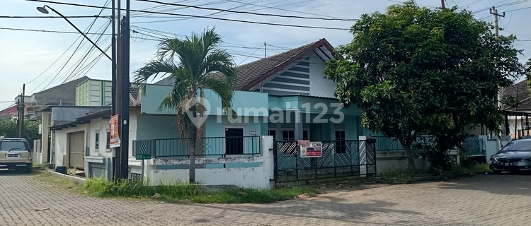 Rumah di Puri Anjasmoro, Semarang Barat 1