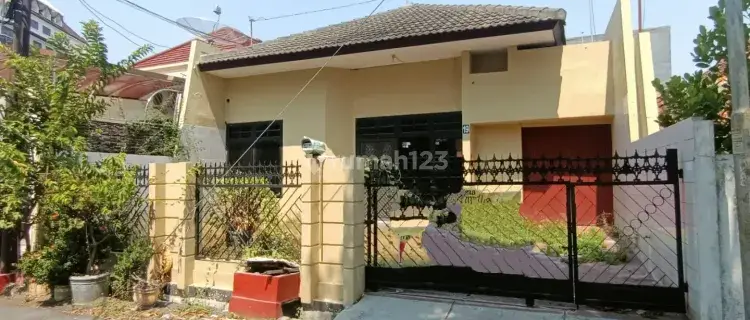 Rumah 2 Menit Dari Simpang Lima di Taman Pekunden Timur, Semarang Tengah 1