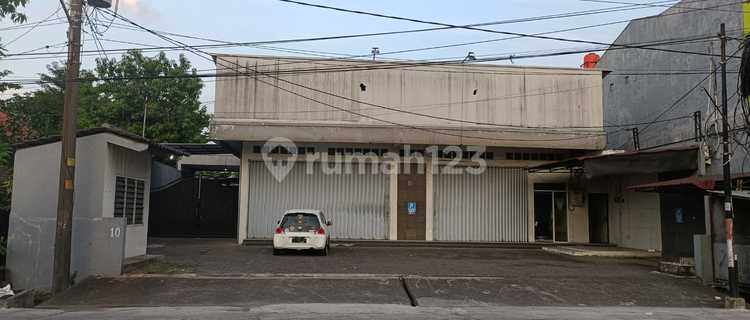 Bangunan rumah dan toko di gajah raya, gayamsari, semarang 1