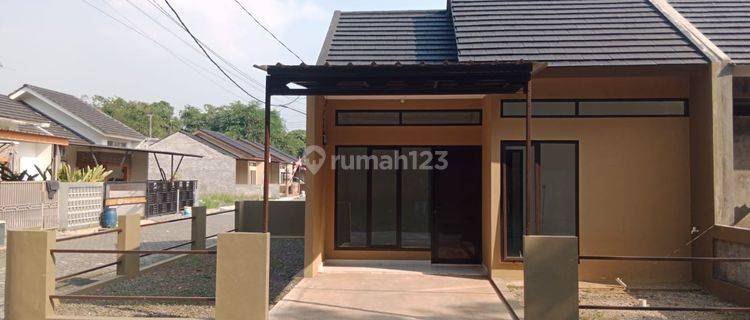 Di Jual Rumah 1 Lantai Fasilitas Lengkap Dekat Tempat Wisata Taman Buah Mekar Sari 1