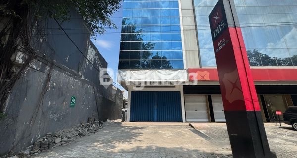 Strategic Slamet Riyadi Solo City Cheap Shop House Rental 1