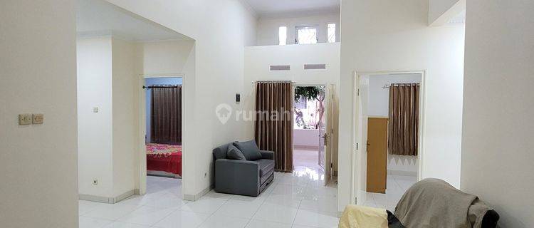 Rumah Bagus Furnished di Kota Baru Parahyangan Jingganegara 1