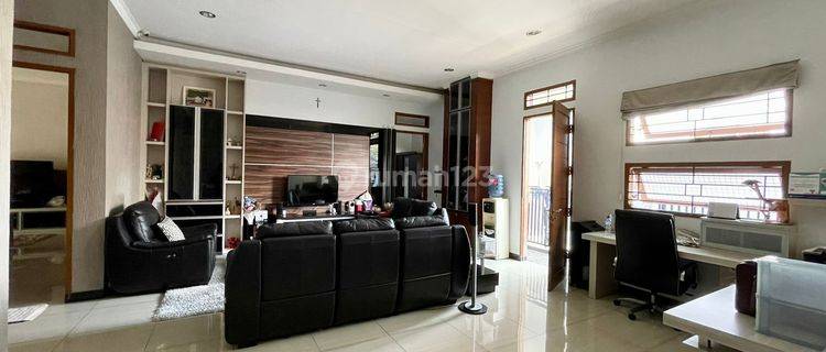 Rumah Lux di JL.Palasari SHM 2 Lantai 1