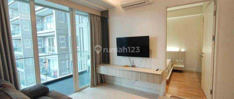 Apartemen Landmark Residence 2BR Bagus Furnished 1