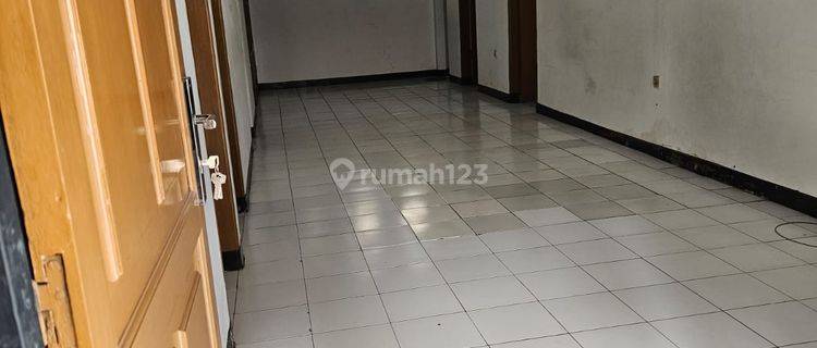 Rumah Bagus di Taman Kopo Indah 1 1