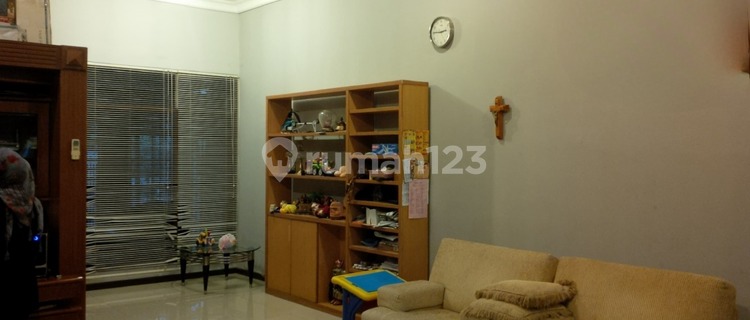 Rumah Batununggal Cozy & Luas Bagus Unfurnished SHM Batununggal, Bandung 1