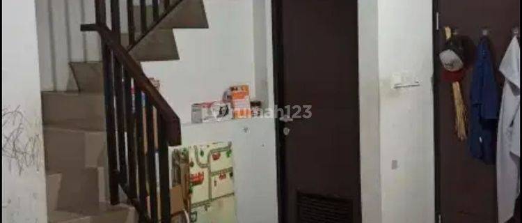 Dijual Rumah Termurah Citra Garden Puri , Dekat Green Lake, Metland , Metro Permata, Jakarta Barat  1