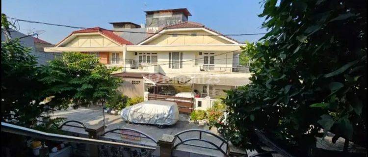 Dijual Cepat Rumah 3 Lantai Di Green Garden , Dekat Sunrise Garden, Jakarta Barat  1