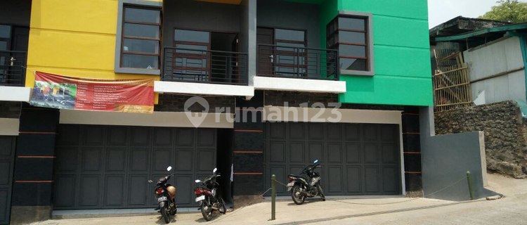 For Sale Cheap Shop House On Cijambe Main Road 1