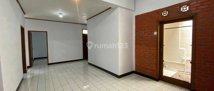 Dijual Rumah Murah, Bagus, Siap Huni, Strategis Di Komplek Cimindi, Dkt Tol Pasteur, Maranatha 1