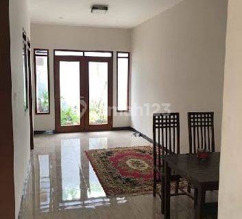 Rumah Siap Huni Semi Furnished di Setibudi Regency Ref.03206 1