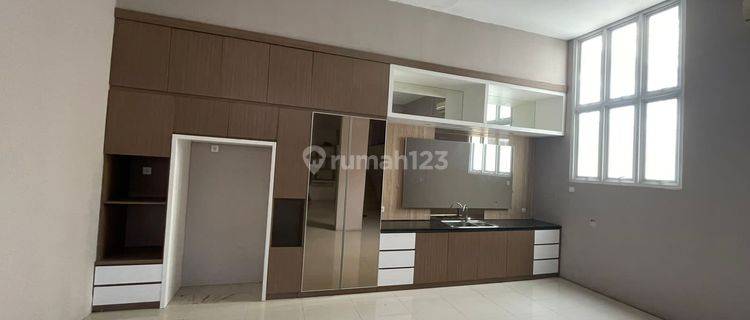 Disewa Rumah Semi Furnished di Citra 6, Citra Garden 1