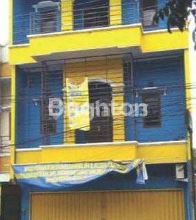 RUKO 3 LANTAI TENGAH KOTA SOLO 1
