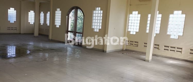 2-STOREY SHOPHOUSE, NORTH SOLO AREA, NEAR TIRTONADI TERMINAL AND KERIS BRIDGE 1