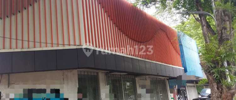 Shop House (Commercial Business Space) on Slamet Riyadi Main Street, Central Solo City 1