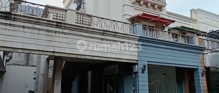 3-Story Shop House in Citra Garden 7, West Jakarta 1
