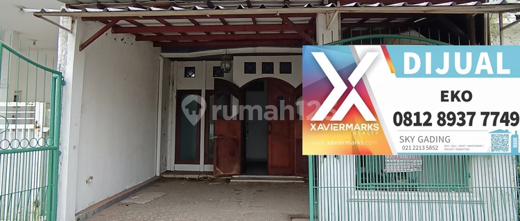 Dijual Rumah 2,5 Lantai di Taman Harapan Baru - Harapan Indah 1