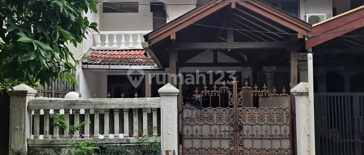 Disewakan Rumah 2 Lantai di Kelapa Gading 1