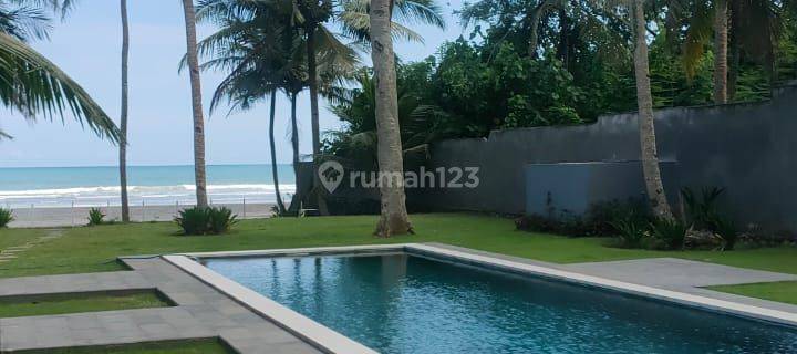 Dijual brand new villa beach front balian beach 1