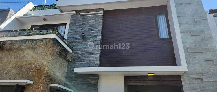 
Dijual Rumah 3 Lantai Lokasi Pesanggaran, Denpasar Selatan 1