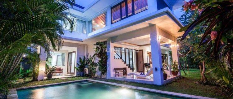 For Sale Villa Main Road Batu Bolong Beach Canggu Only 500 Meters Distance To The Beach 1