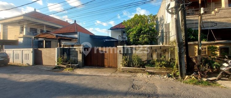 Dijual Rumah Lantai 2 Lokasi Taman Ambengan Jimbaran Bawah 1