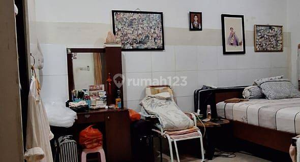 Dijual Cepat Rumah 3 Lantai Lokasi Tanjung Duren Jakarta Barat 1